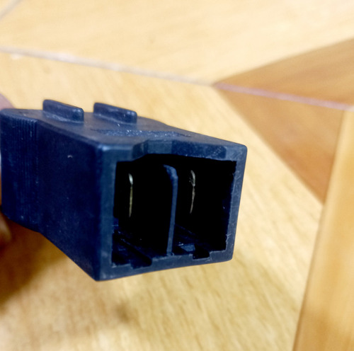 Conector Para Bateria Power Wheels 6v. (Usado)