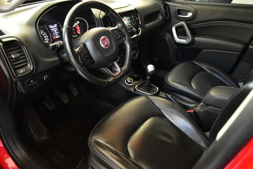 Imagen 13 de 14 de Fiat Toro 2.0 Freedom 4x4