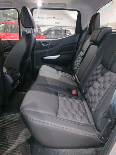 Imagen 16 de 25 de Nissan Frontier 2023 2.3bt Platinum 4x4 At L22