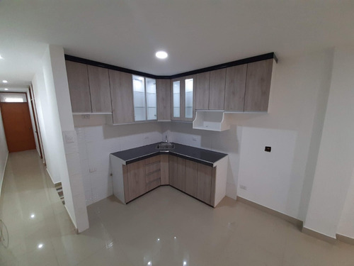 Imagen 8 de 17 de Alquiler De Departamento San Juan De Miraflores
