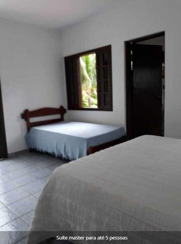 Venda - Casa 4 Dorms. Sendo 3 Suítes Com Escritura Definitiva A Poucos Metros Da Praia Com Piscina - 11639
