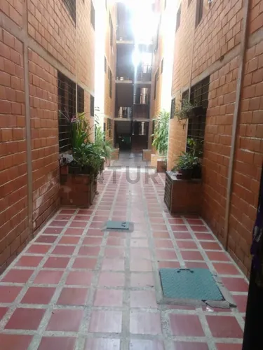 Venta De Apto. En Paracotos