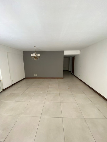 Departamento En Alquiler En Castelar, Morón, G.b.a. Zona Oeste