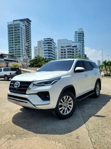 Toyota Fortuner 2.7L SRV
