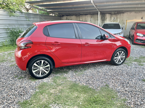 Peugeot 208 1.6 Allure