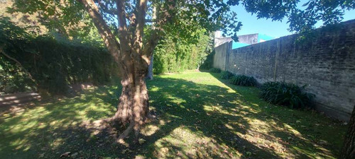 Casa En Venta En Lujan Centro