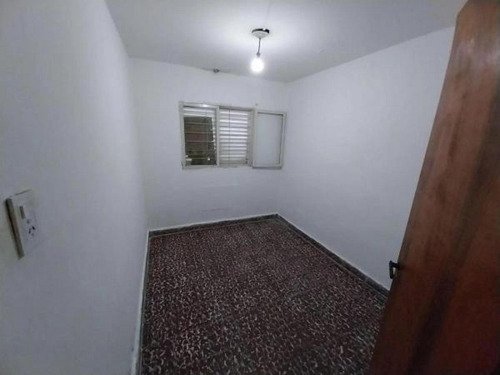 Casa En Venta - 3 Dormitorios 1 Baño - 316mts2 - San Miguel De Tucuman