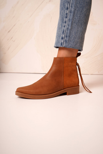 Botas Mujer Cuero 100% Taco Bajo Flecos Botinetas Chicago