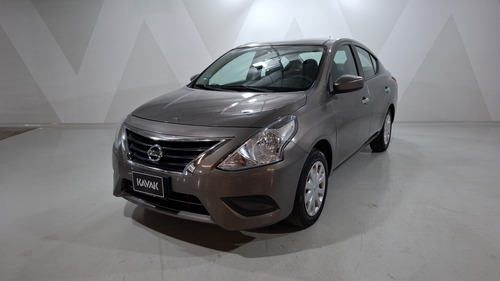 Nissan Versa 1.6 SENSE TA AC