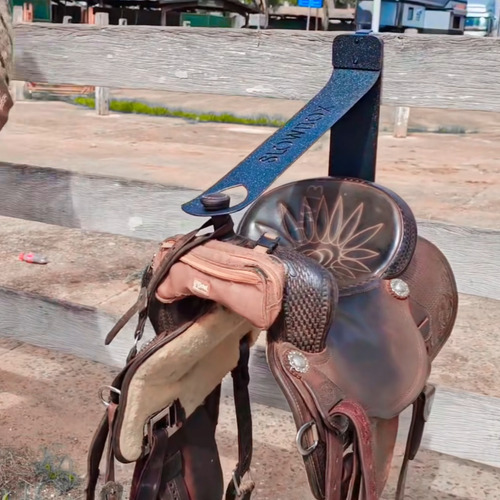 Suporte Para Sela De Pito Ideal Para Trailer Cerca Porteira