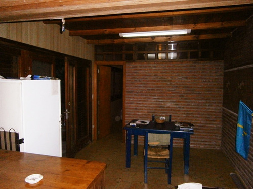 Imagen 4 de 10 de Chalet Sobre Lote De 760 Mts. Casa/chalet Sola En Lote | Santa Teresita