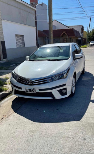 Imagen 14 de 16 de Toyota Corolla 2016 1.8 Xei Cvt 140cv