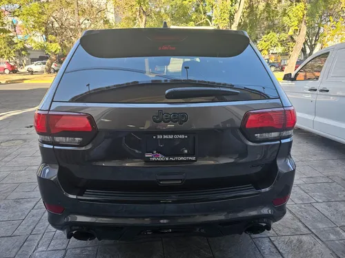 Jeep Grand Cherokee 6.4 Srt-8 At