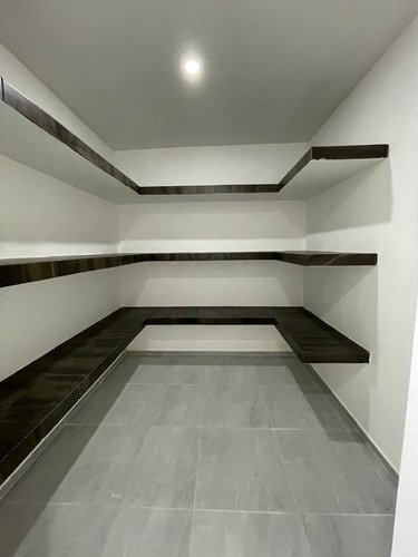 Casa En Venta En Dzityá Mérida, De Dos Plantas Con 4 Habitaciones Y Alberca