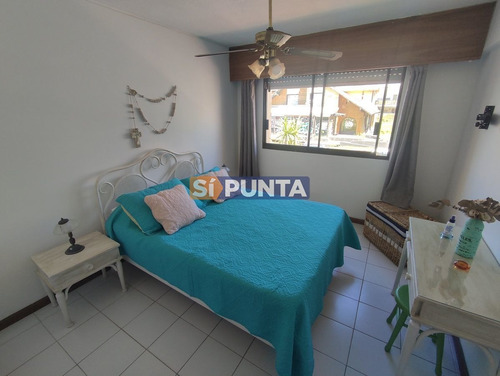 Imagen 27 de 27 de Apartamento En Venta 2 Dormitorios, Frente A Playa El Emir