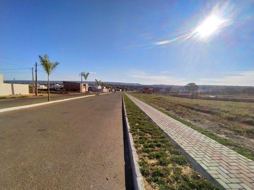 Imagem 5 de 13 de Lotes Parcelados Em Avenida Para Comércio Em Caldas Novas - Lote A Venda No Bairro Residencial Lago De Cristal - Caldas Novas, Go - Lotes-avenida-comercial