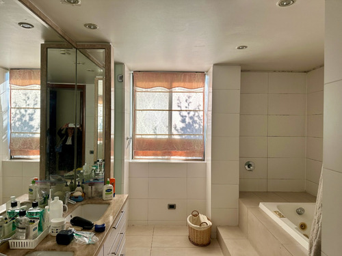 Dúplex En Exclusivo Condominio La Dehesa, Robles