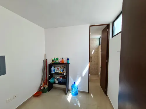 Casa En Renta De 3 Recámaras Y Piscina En Privada San José Tulipanes