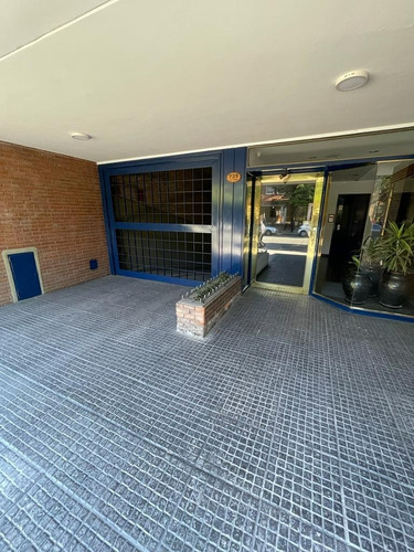 Imagen 25 de 25 de Departamento De 3 Ambientes Sobre P.b. - Segui Al 700