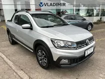 File:Volkswagen Saveiro Cross Doble Cabina Mk6 in Uruguay - front