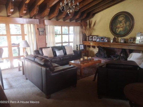 Casa En Venta En Huixquilucan, La Herradura Am. 24-1513