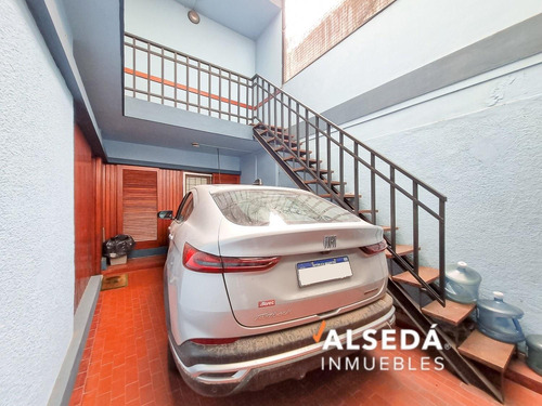 Casa En Venta Rosario Zona Sur Cochera, Jardin Y Pileta.