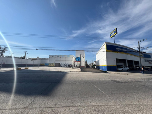 Local En Renta Blvd. Alonso De Torres 952 M2 León, Gto