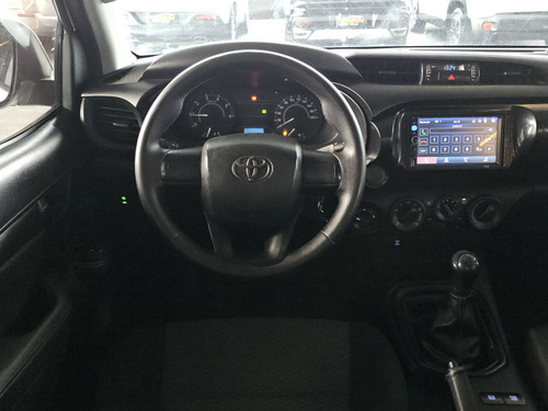 Toyota Hilux 2.8 STD 4X4 CD 16V DIESEL 4P MANUAL