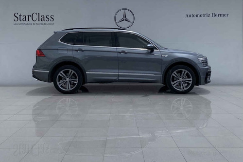 Imagen 4 de 14 de Volkswagen Tiguan 2019 5p R-line L4/2.0/t Aut
