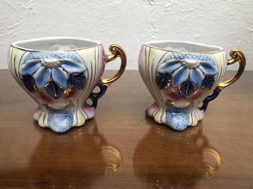 Taza Antigua De Porcelana Con Diseño Delicado!