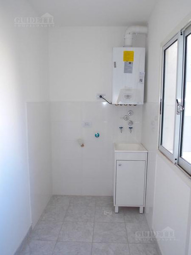 Semipiso A Estrenar 4 Ambientes 110m2 Balcon Aterrazado - Flores