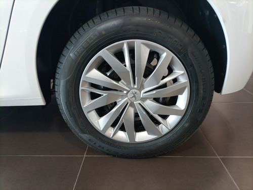 Imagen 11 de 15 de Peugeot 208 1.2 Like Pack - Avec Peugeot