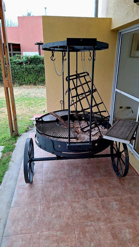 Casa En Venta - 3 Dormitorios 2 Baños - 900mts2 - Nordelta