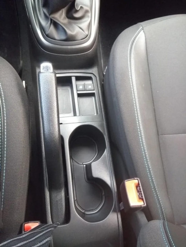 Imagen 22 de 24 de Chevrolet Onix Plus Joy Black 1.4 2023 0km 2022 Prisma Gall3