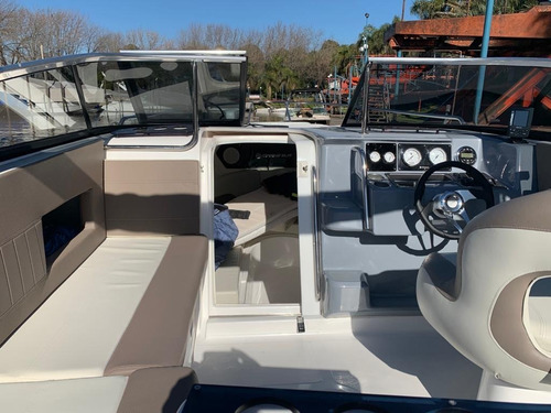 Quicksilver 2500 Lancha Cuddy
