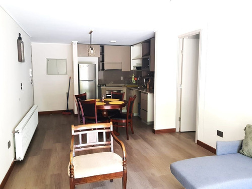 Departamento En Venta, Frente Al Lago