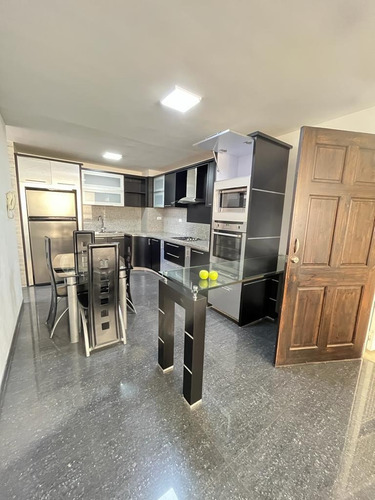 Imagen 2 de 11 de Montecarlo Apartamento En Alquiler