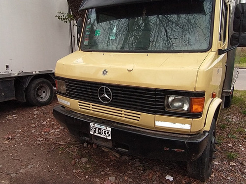 Imagen 2 de 4 de Mercedes Benz 710