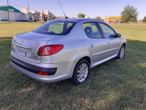 Peugeot 207 Compact Xt 1.6