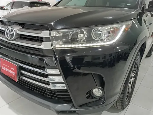Toyota Highlander 3.5 Limited Panoramic Roof At
