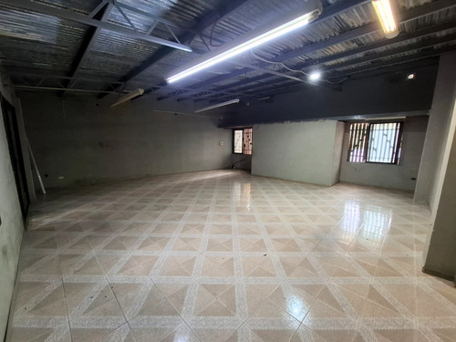 Vivienda 2 Amb + Local 2 Plantas + Galpon Interno