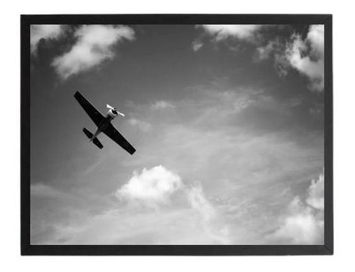 Quadro Fotografia Avião Voando 33x24 C/vidro - Madeira Preta Cor Preto