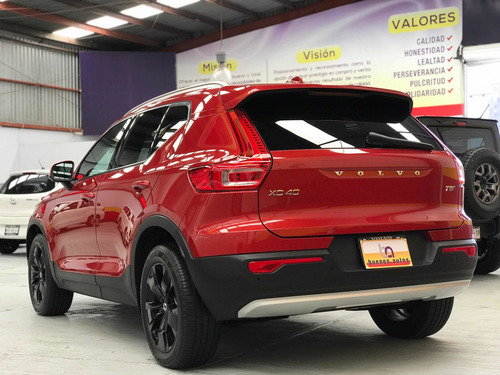 Imagen 4 de 15 de Volvo Xc40 2019 Momentum T5