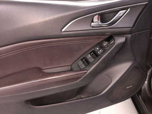 Mazda 3 Hatchback 2018
