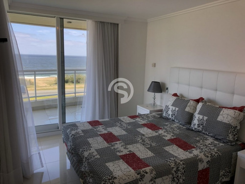 Apartamento Frente Al Mar- Ref: 3009