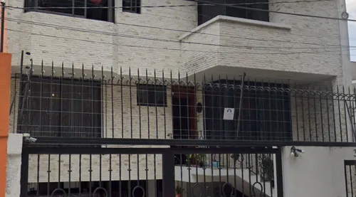 ¡amplia Casa En Venta De 3 Niveles, Remate Adjudicado! - C. Sierra Nevada 322, Valle Don Camilo, 50140 Toluca De Lerdo, Méx.