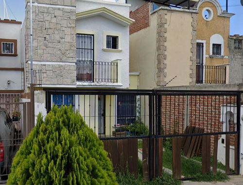 Sk01- Oportunidad. Casa En Remate Bancario En C. Chichonal, Bsoque Del Valle, Leon, Gto. (solo Recursos Propios)