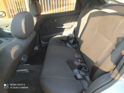 Imagem 11 de 12 de Fiat Palio 2011 1.0 Fire Economy Flex 5p