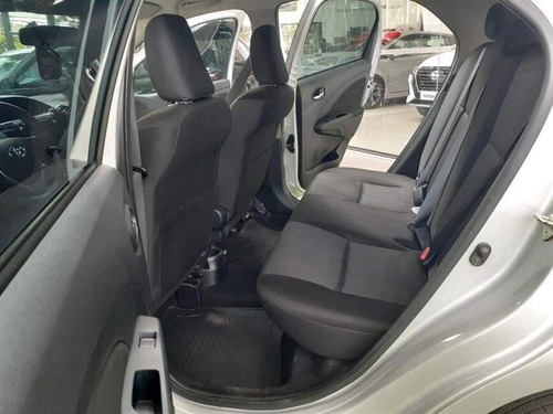 Imagem 10 de 12 de Etios 1.5 X Plus Sedan 16v Flex 4p Automático