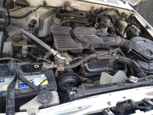 Toyota Hilux 3.0 D/cab 4x2 D Srv 2004